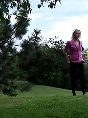 15 pictures - Hot blonde pulls down her trousers to pee