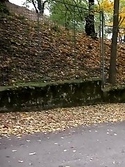15 pictures - Sexy blonde in leggings pisses on the ground