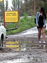 15 pictures - Hot brunette pisses into a flowing river