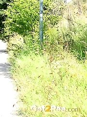 15 pictures - Cute babe rushes to beat her pee desperation