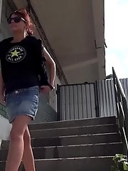 15 pictures - Redhead babe really needs to piss outside